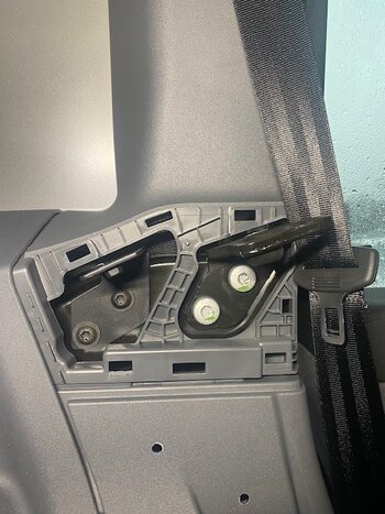 Pic 5 - Bulkhead and Rear Seat Mounts.jpg