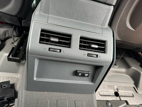 rear console .jpg