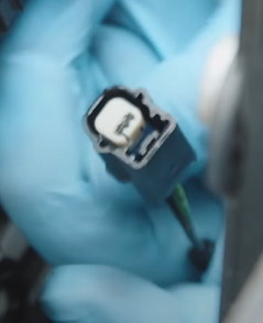 Ineos grill light plug.png