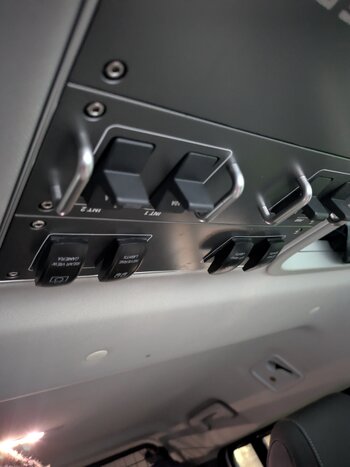 PXL_20251028_165406247.jpg PXL_20251028_165406247.jpg