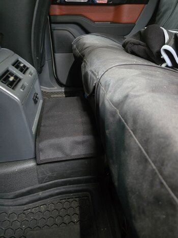 pistol box closed.jpg