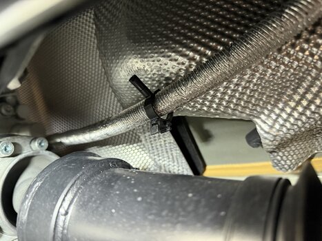 Transfer Case - Low Cable - detached clip 2.jpeg