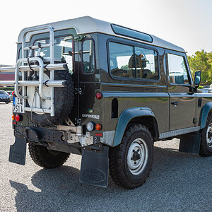 LR Defender MY2007_2022_-23-003.jpg