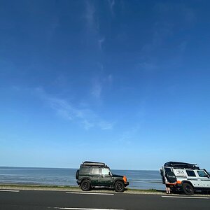 8b787c0d-e181-498e-9ced-d43f88a8e1ef.jpeg