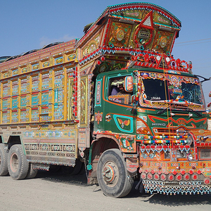 Screenshot 2024-09-12 at 08-34-49 Truck art in South Asia - Wikipedia.png