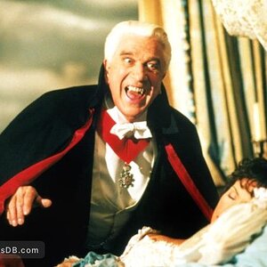 dracula-dead-and-loving-it-lg.jpg