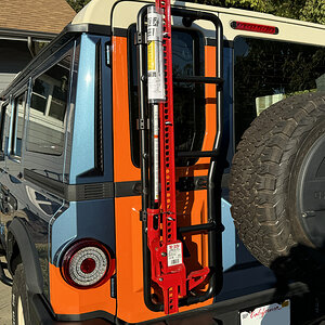 DVA-Mechanics-Hi-Lift-Mounted.jpg