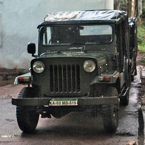 Mahindra_CJ3.jpg