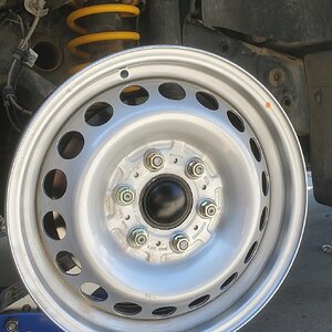 16-inch-wheel-grenadier.jpg