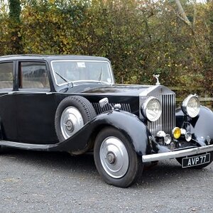 Rolls Royce Limo.jpg