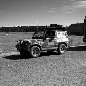 border-que_8812591959_o.JPEG
