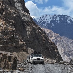 Project-Wild-Earth-Overland-Journey-Family-Matt-Prior-Leah-Prior-Family-Vanlife-National-Parks...jpg