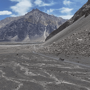 Project-Wild-Earth-Overland-Journey-Family-Matt-Prior-Leah-Prior-Family-Vanlife-National-Parks...png