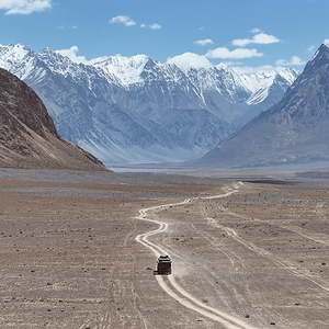 Project-Wild-Earth-Overland-Journey-Family-Matt-Prior-Leah-Prior-Family-Vanlife-National-Parks...png
