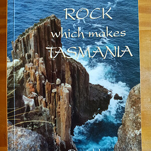 rock-which-makes-tasmania.jpg