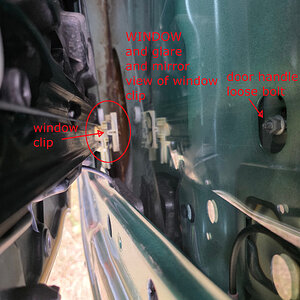 20250819_182710 upper view door right and window regulator bracket.jpg