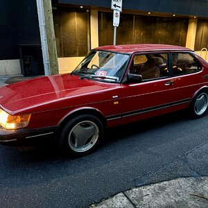 Saab 900.jpg