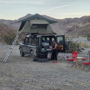 DeathValleyCamping3.jpg