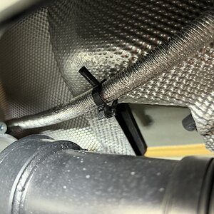 Transfer Case - Low Cable - detached clip 2.jpeg