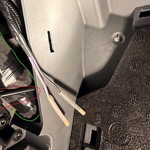 LH Dirvers side wiring pig tails.jpg